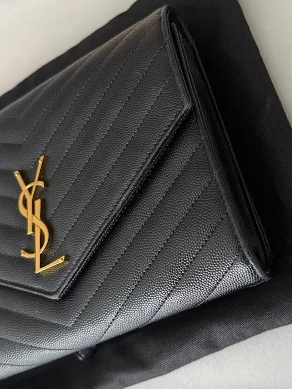 Cassandre Matellasse Flap Pouch Saint Laurent